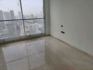 Room in 3 BHK Apartment at Marathon Monte South, Byculla West – for Rent