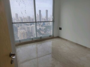 Room in 3 BHK Apartment at Marathon Monte South, Byculla West – for Rent