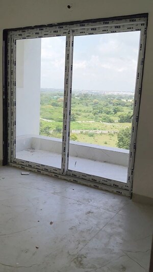Room in 3 BHK Apartment at Tellapur – for Sale