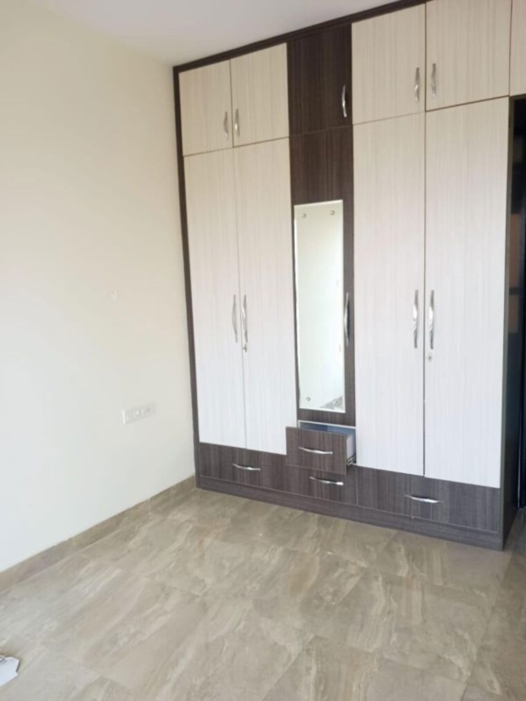 Room, sector 66 2.5 Bedroom 1431 Sq.Ft. Apartment In Sector 66 Mohali 10693761