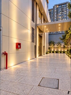 Building Lobby in  Office Space at Cosmos Plaza, Andheri West – for Rent