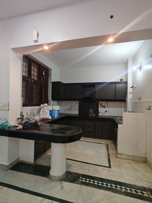Kitchen in 2 BHK Builder Floor at Sector 31 – for Rent