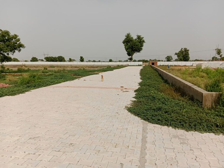 undefined, gwalior road  900 Sq.Ft. Plot In Gwalior Road Agra 10693836