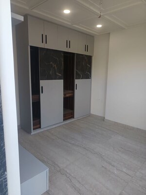 Room in 3 BHK Builder Floor at Rohini Sector 29 – for Sale
