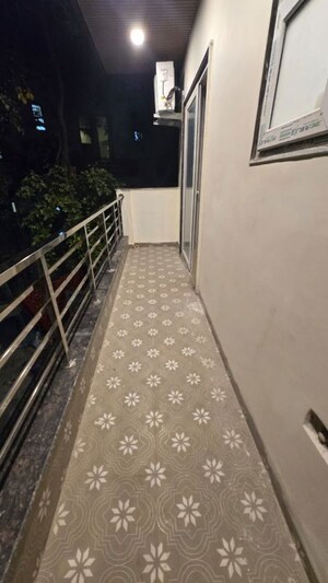 Balcony in 1 BHK Builder Floor at Sector 40 – for Rent