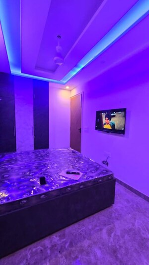 Bedroom in 1 BHK Builder Floor at Sector 40 – for Rent