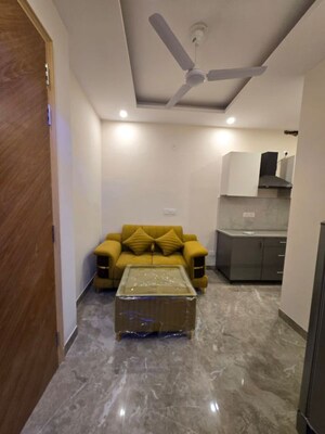 Parking in 1 BHK Builder Floor at Sector 40 – for Rent