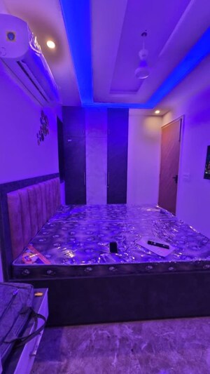 Bedroom in 1 BHK Builder Floor at Sector 40 – for Rent