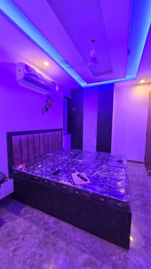 Bedroom in 1 BHK Builder Floor at Sector 40 – for Rent