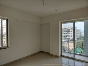 Room in 2 BHK Apartment at Vighnaharta Amber Apartments, Baner – for Sale