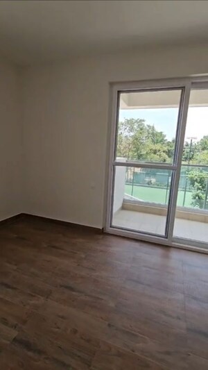 Room in 3 BHK Apartment at Brigade Laguna, Hebbal – for Sale