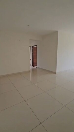 Room in 3 BHK Apartment at Brigade Laguna, Hebbal – for Sale