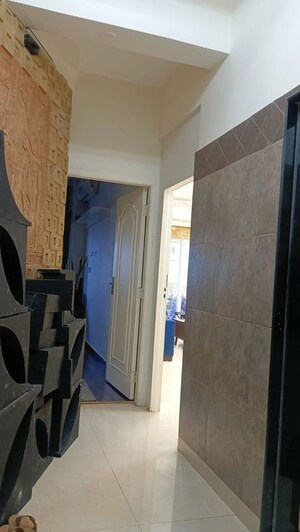 Bathroom in 2.5 BHK Apartment at Evershine Crown, Kandivali East – for Rent