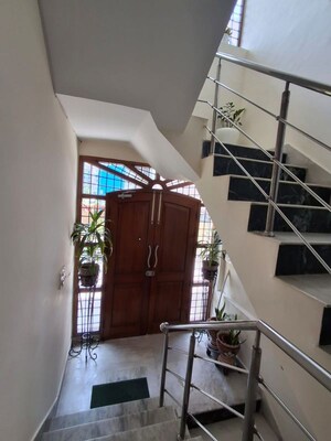 Staircase in 2.5 BHK Builder Floor at Sector 23 – for Rent