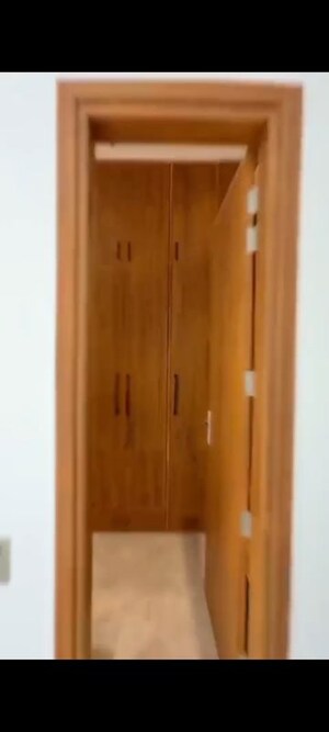 Furnished Amenities in 5 BHK Independent House at Sector 26 – for Sale