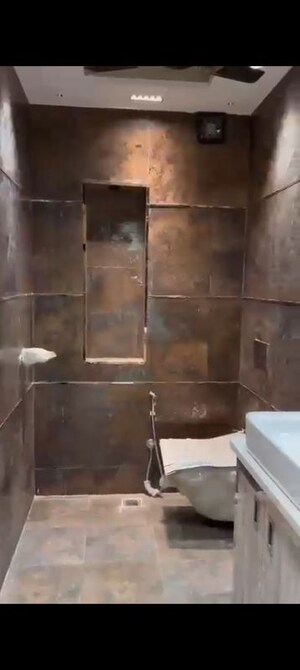 Furnished Amenities in 4 BHK Builder Floor at Sector 23 – for Rent