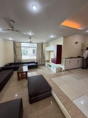 3 BHK Apartment For Rent in Raheja Atlantis II, Sector 31