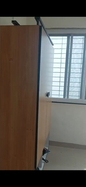 Room in 2 BHK Apartment at Evershine Apartment 2, Andheri West – for Sale