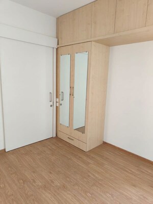 Room in 2 BHK Apartment at Brigade Parkside North, Jalahalli – for Rent