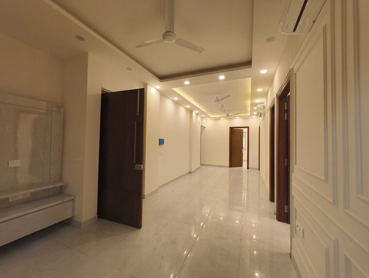Kitchen, chittaranjan park 3 Bedroom 1800 Sq.Ft. Builder Floor In Chittaranjan Park Delhi 10694055