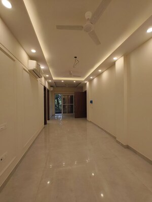 Building Lobby in 3 BHK Builder Floor at Chittaranjan Park – for Rent