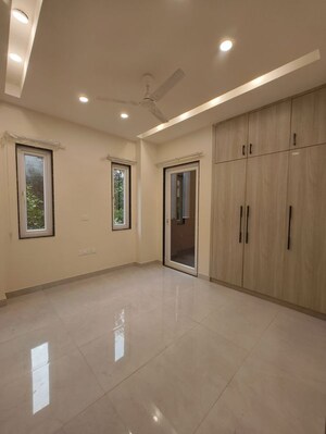 3 BHK Builder Floor For Rent in Chittaranjan Park