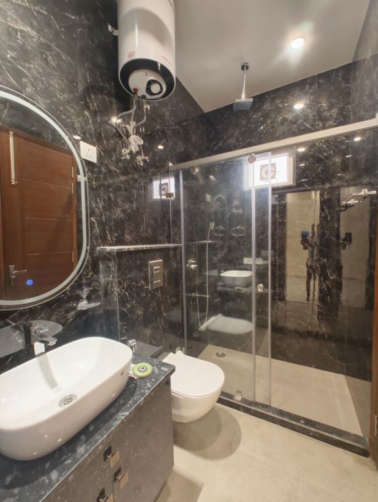 Kitchen, chittaranjan park 3 Bedroom 1800 Sq.Ft. Builder Floor In Chittaranjan Park Delhi 10694055