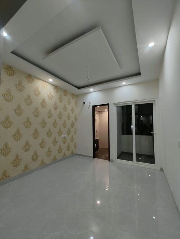 Room, gazipur 3 Bedroom 1450 Sq.Ft. Apartment In Gazipur Zirakpur 10694066