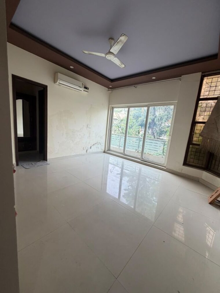 Room, south-city-arcade 6+ Bedroom 4000 Sq.Ft. Penthouse In Sector 41 Gurgaon 10694068