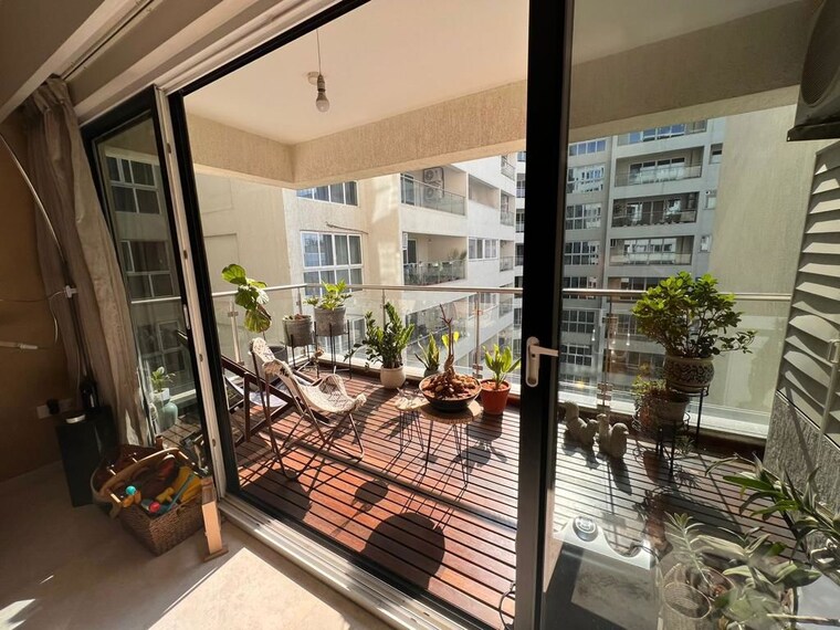Balcony, godrej-platinum-bangalore 4 Bedroom 3900 Sq.Ft. Apartment In Hebbal Bangalore 10694076
