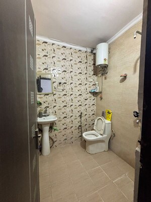 Bathroom in 2 BHK Builder Floor at Palam Vihar – for Rent