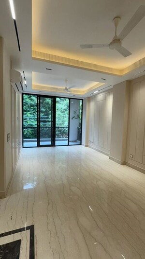 3 BHK Builder Floor For Sale in Chittaranjan Park