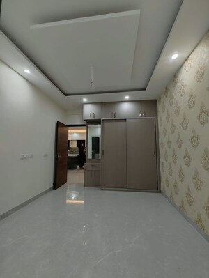 Room in 4 BHK Villa at Vision Homes Ghazipur, Ghazipur – for Sale