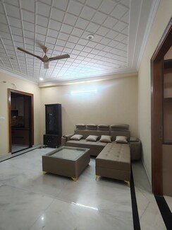 3 BHK Builder Floor For Rent in Sector 38
