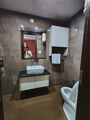 Bathroom in 2 BHK Builder Floor at Sector 46 – for Rent