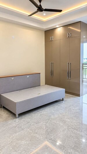 Room in 2 BHK Builder Floor at Sector 52 – for Rent