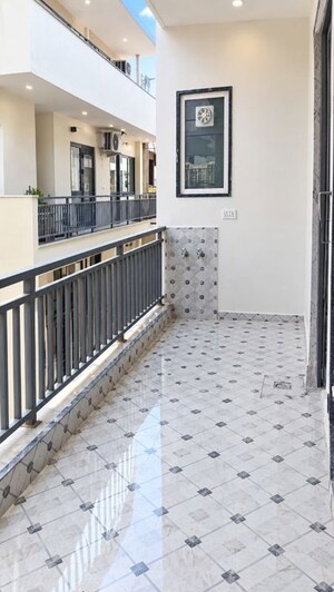 Balcony in 2 BHK Builder Floor at Sector 52 – for Rent