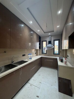 Kitchen in 3 BHK Builder Floor at Sector 15 – for Rent