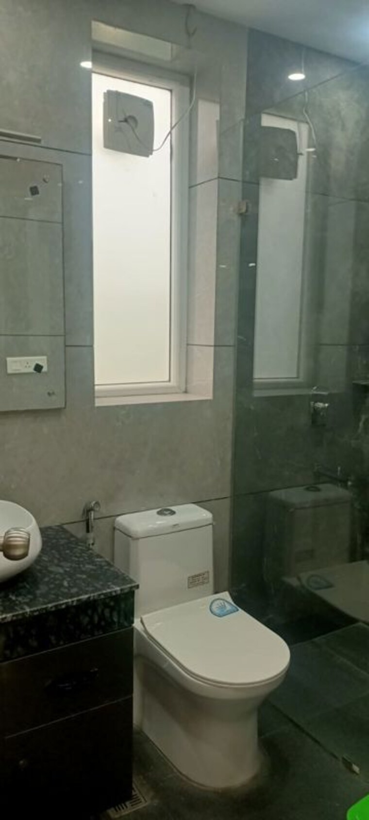 Bathroom, shivalik colony 3 Bedroom 1800 Sq.Ft. Builder Floor In Shivalik Colony Delhi 10694121