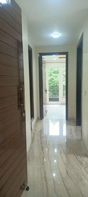 3 BHK Builder Floor For Rent in Shivalik Colony