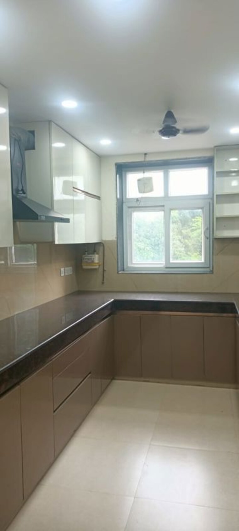 Kitchen, shivalik colony 3 Bedroom 1800 Sq.Ft. Builder Floor In Shivalik Colony Delhi 10694121
