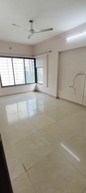 Room in 2 BHK Apartment at Sai Krishna Kunj, Andheri West – for Rent