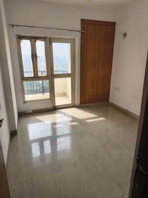 2.5 BHK Apartment For Rent in Nimbus The Golden Palm, Sector 168