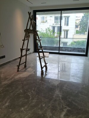 Staircase in 3 BHK Builder Floor at South City 1 – for Rent