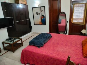 Bedroom in 3 BHK Builder Floor at Jor Bagh – for Rent