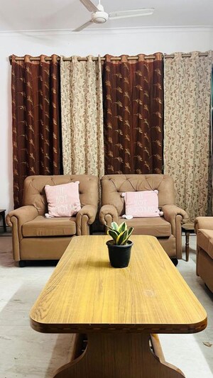 Bedroom in 3 BHK Apartment at Smiriti Apartment, Sector 56 – for Rent