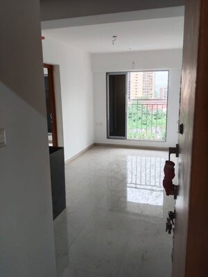 Room in 1 BHK Apartment at Adhikari Maharashtra Mandir, Bhandup West – for Rent