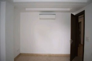 Room in 4 BHK Builder Floor at Greater Kailash I – for Rent