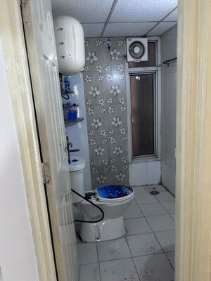 Bathroom in 3.5 BHK Apartment at Skytech Matrott, Sector 76 – for Rent
