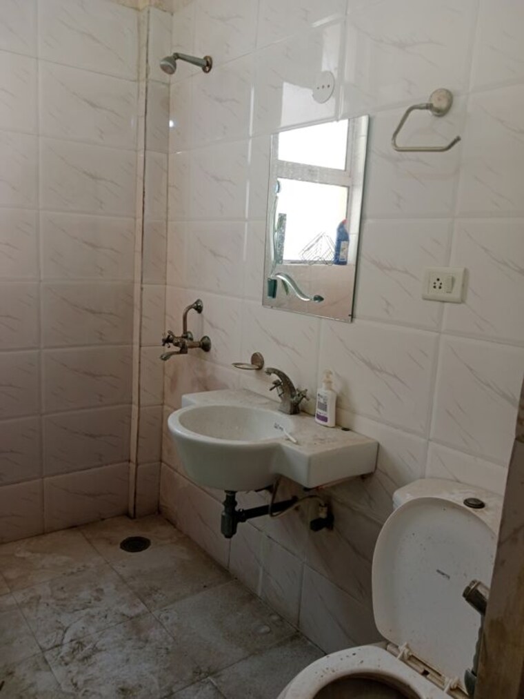 Bathroom, baberpur mandi 3 Bedroom 1852 Sq.Ft. Independent House In Baberpur Mandi Panipat 10694223